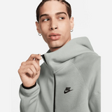 Nike Sportswear Tech Fleece Men's Pale Green
