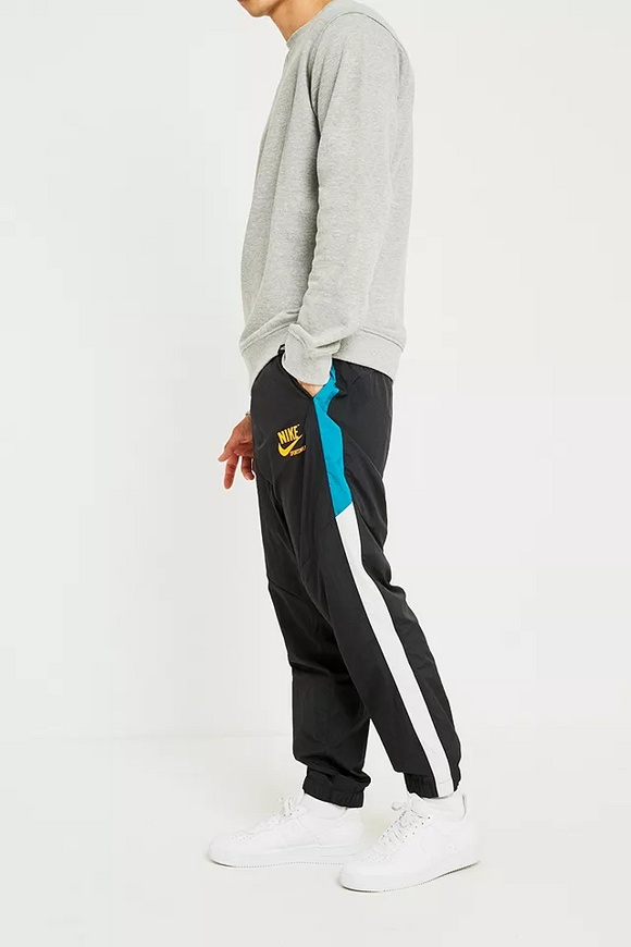 Nike Sportswear Heritage Black Woven Track Pants