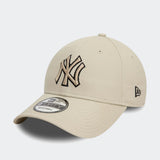 New Era New York Yankees 9FORTY Team Outline Hat Beige