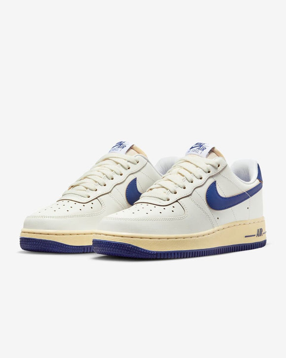 Nike Air Force 1 ‘07 Sail Pale Vanilla Royal Blue