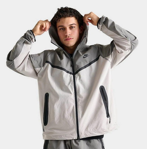 NIKE TECH WINDRUNNER WOVEN JACKET